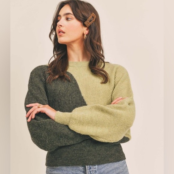 Lush Color Block Sweater - Picture 3 of 6